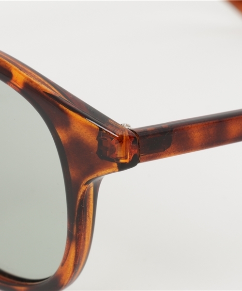 MOUSSY（マウジー）の「THROUGH LENS EYEWEAR（サングラス・レディース・ブラウン/ブラック・FREE）」の5枚目の写真