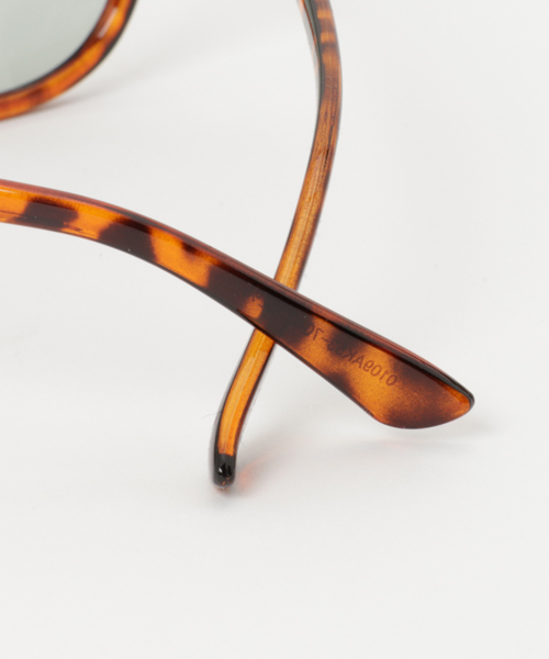 MOUSSY（マウジー）の「THROUGH LENS EYEWEAR（サングラス・レディース・ブラウン/ブラック・FREE）」の8枚目の写真