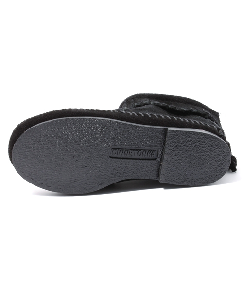 こども ビームス(コドモビームス)の「△MINNETONKA / フリンジ付きショートブーツ (14.5~22cm)(ブーツ・キッズ・ブラック/ブラウン/ベージュ・14.5/15.5/16/17/18/19/13(20)/1(20.5cm)/2(21㎝)/3(22㎝))」の5枚目の写真