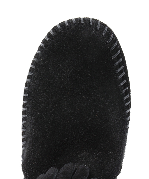 こども ビームス(コドモビームス)の「△MINNETONKA / フリンジ付きショートブーツ (14.5~22cm)(ブーツ・キッズ・ブラック/ブラウン/ベージュ・14.5/15.5/16/17/18/19/13(20)/1(20.5cm)/2(21㎝)/3(22㎝))」の7枚目の写真