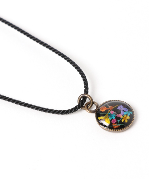 rehacer STAND(レアセルスタンド)の「Flower Cord Necklace(ネックレス・メンズ・ブルー/ブラック/レッド・FREE)」の6枚目の写真