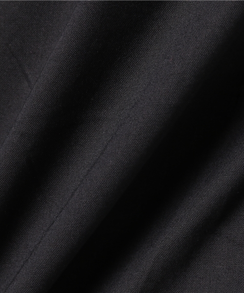 earth music&ecology（アースミュージックアンドエコロジー）の「・ボリュームスリーブプルオーバー（シャツ/ブラウス・レディース・アイボリー/ブラック/ボルドー/キャメル・FREE）」の9枚目の写真