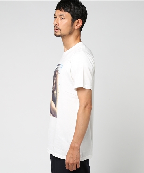 HYSTERIC GLAMOUR（ヒステリックグラマー）の「DEC2014-COVER プリント Tシャツ（Tシャツ/カットソー・メンズ・ホワイト/ブルー/ブラック・MEDIUM/LARGE/SMALL/X-LARGE）」の7枚目の写真