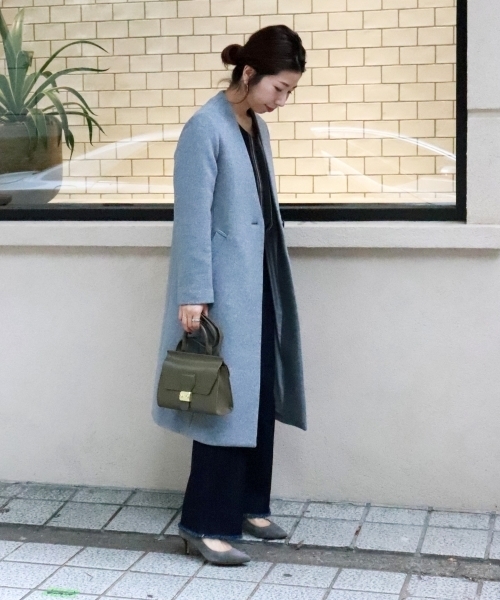 le.coeur blanc(ルクールブラン)の「ソフトダブルクロスVノーカラーコート(その他アウター・レディース・ブラック/グレー/グレイッシュベージュ・36/38)」の14枚目の写真