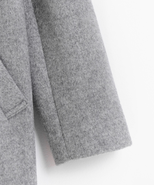 le.coeur blanc(ルクールブラン)の「ソフトダブルクロスVノーカラーコート(その他アウター・レディース・ブラック/グレー/グレイッシュベージュ・36/38)」の9枚目の写真