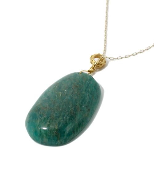 BEARDSLEY（ビアズリー）の「バリアスアマゾンロングネックレス（ネックレス・レディース・ゴールド・FREE）」の5枚目の写真