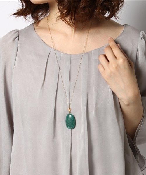 BEARDSLEY（ビアズリー）の「バリアスアマゾンロングネックレス（ネックレス・レディース・ゴールド・FREE）」の4枚目の写真