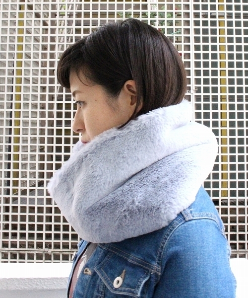 ottilie（オティーリエ）の「エコファーBIGスヌード（ストール/ショール・レディース・ブラック/ベージュ/グレー/サックスブルー・FREE）」の11枚目の写真