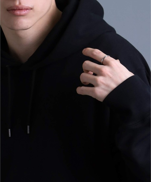 LION HEART（ライオンハート）の「【限定展開】“LH-1”ファーストリング/サージカルステンレス（金属アレルギー対応）【LION HEART / ライオンハート】（リング・メンズ・シルバー・#13/#21/#17/#19/#9/#11/#15）」の5枚目の写真