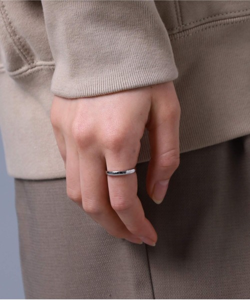 LION HEART（ライオンハート）の「【限定展開】“LH-1”ファーストリング/サージカルステンレス（金属アレルギー対応）【LION HEART / ライオンハート】（リング・メンズ・シルバー・#13/#21/#17/#19/#9/#11/#15）」の9枚目の写真