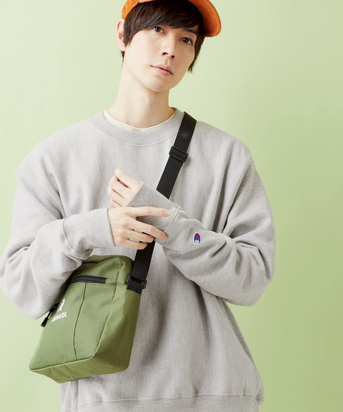 Champion(チャンピオン)の「【champion】チャンピオン 12oz リバースウィーブクルーネックスウェット トレーナー(スウェット・メンズ・ブラック/ダークグリーン/ネイビー/グレー/ワイン・M/L/XL)」の3枚目の写真