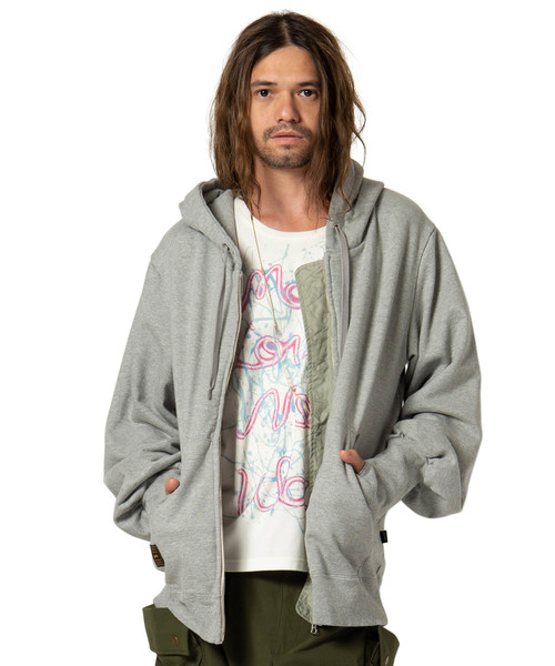 glamb（グラム）の「Viola zip hoodie / ヴィオラジップフーディ（パーカー・メンズ・イエロー/グレー/ブラック・3/4/1/2/0）」の3枚目の写真