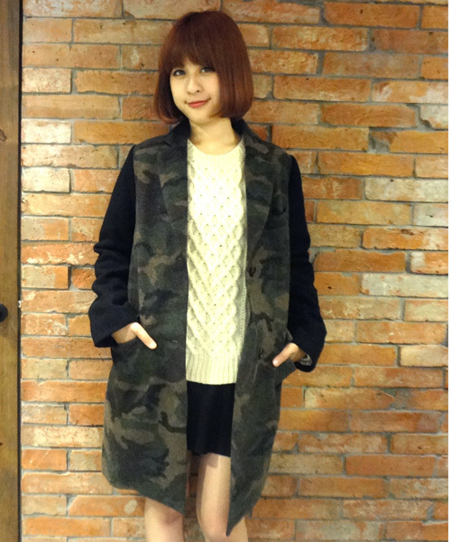CIAOPANIC（チャオパニック）の「【Ciaopanic】迷彩バイカラーCOAT（ステンカラーコート・レディース・カーキ/グレー・FREE）」の2枚目の写真