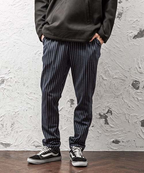 MinoriTY（マイノリティ）の「イージーテーパードストライプパンツ/ポンチ素材（その他パンツ・メンズ・ブラック/ネイビー/グレー/ブラック系その他/グレー系その他/ブルー系その他・M/L/XL）」の6枚目の写真