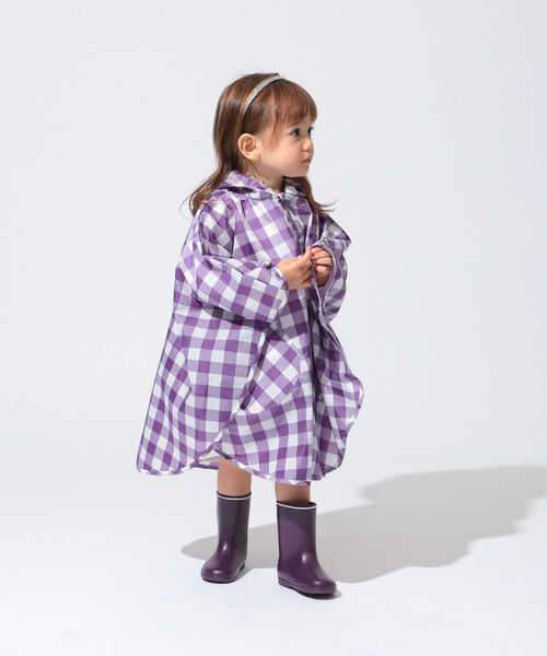 こども ビームス（コドモビームス）の「こども ビームス / ギンガムチェック柄 レインポンチョ （70～90cm）（レインコート/ポンチョ・キッズ・バイオレット・ONE SIZE）」の2枚目の写真