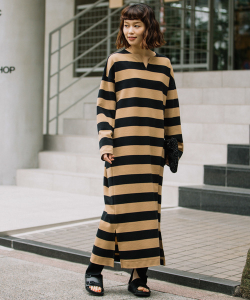 Munich(ミューニック)の「ストレッチポンチ ベルト付きワンピース(ワンピース・レディース・ブラック/チャコールグレー×ブラック/カーキ/キャメル・FREE)」の4枚目の写真