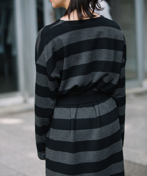 Munich(ミューニック)の「ストレッチポンチ ベルト付きワンピース(ワンピース・レディース・ブラック/チャコールグレー×ブラック/カーキ/キャメル・FREE)」の7枚目の写真