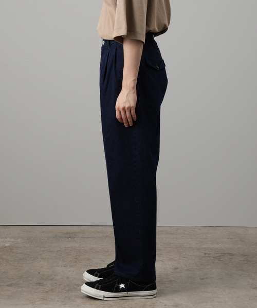 JUNRED（ジュンレッド）の「2タックリラックステーパードデニム（デニムパンツ・メンズ・ブラック/ブルー系その他4・S/M/L）」の3枚目の写真