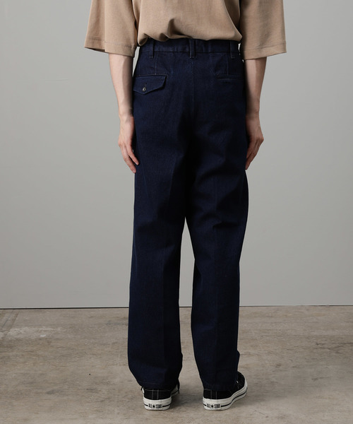 JUNRED（ジュンレッド）の「2タックリラックステーパードデニム（デニムパンツ・メンズ・ブラック/ブルー系その他4・S/M/L）」の4枚目の写真