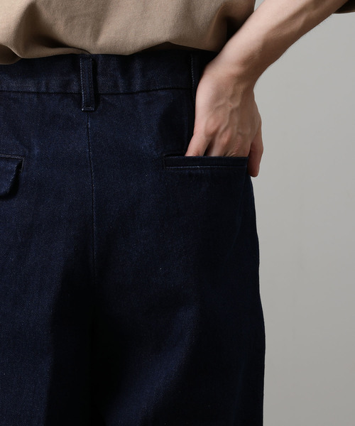 JUNRED（ジュンレッド）の「2タックリラックステーパードデニム（デニムパンツ・メンズ・ブラック/ブルー系その他4・S/M/L）」の5枚目の写真