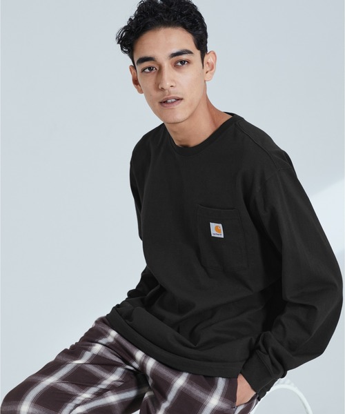 Carhartt(カーハート)の「carhartt カーハート Workwear Pocket Long-Sleeve T-Shirts ビッグシルエット 長袖 ポケットTシャツ(Tシャツ/カットソー)」|ブラック