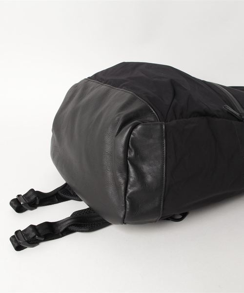 CRAMSHELL（クラムシェル）の「BACK PACK（バックパック/リュック・メンズ・ブラック・FREE）」の2枚目の写真