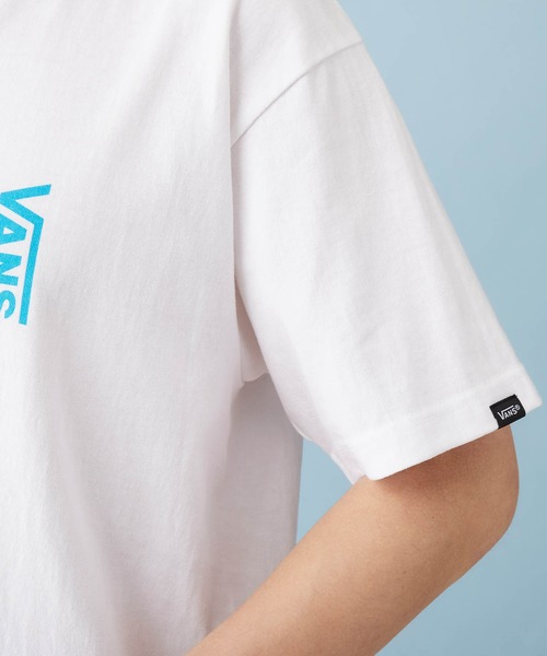 VANS(バンズ)の「VANS/ヴァンズ Vertical FLV S/S T-Shirt ロゴプリント半袖Tシャツ(Tシャツ/カットソー・メンズ・ホワイト/ブラック/サックスブルー・M/L/XL)」の5枚目の写真