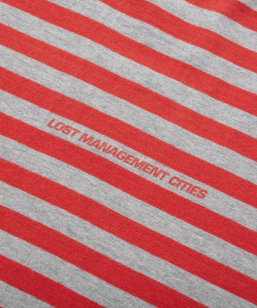 LMCの「『LMC』LMC ITALIC FN STRIPE TEE / イタリック スモール ロゴ ボーダー Tシャツ(Tシャツ/カットソー・メンズ・レッド/ブラック・MEDIUM/SMALL/LARGE)」の13枚目の写真