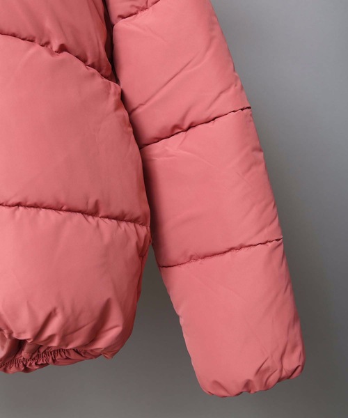 OUTDOOR PRODUCTS APPAREL(アウトドアプロダクツアパレル)の「フードフェイクダウンジャケット 軽量で暖かいマイクロタフタの微起毛素材とファイバーダウン使用(ブルゾン・レディース・ブラック/オレンジ/アイボリー・MEDIUM/LARGE)」の10枚目の写真