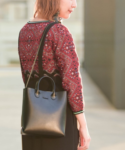 Ray BEAMS（レイビームス）の「YAHKI / ソフト ダブルフェイス バッグ（トートバッグ・レディース・ライトグレー/ブラック・ONE SIZE）」の3枚目の写真