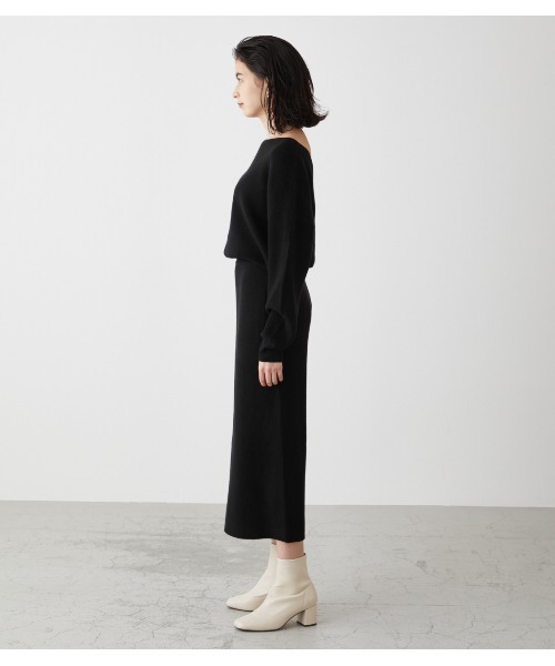 AZUL by moussy（アズールバイマウジー）の「2WAY RIB BLOUSING ONEPIECE/2WAYリブブラウジングワンピース（ワンピース・レディース・ボルドー/ライトベージュ/ブラック・MEDIUM/SMALL）」の13枚目の写真
