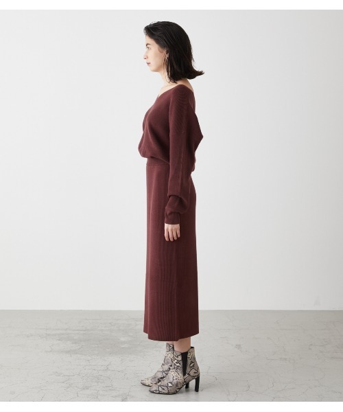 AZUL by moussy（アズールバイマウジー）の「2WAY RIB BLOUSING ONEPIECE/2WAYリブブラウジングワンピース（ワンピース・レディース・ボルドー/ライトベージュ/ブラック・MEDIUM/SMALL）」の16枚目の写真