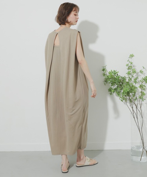 SENSE OF PLACE by URBAN RESEARCH（センスオブプレイスバイアーバンリサーチ）の「バックタックロングワンピース（ワンピース・レディース・ブラック/ライトブラウン/ベージュ/ピンク・ONE）」の9枚目の写真
