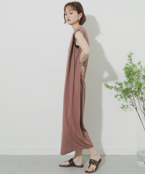 SENSE OF PLACE by URBAN RESEARCH（センスオブプレイスバイアーバンリサーチ）の「バックタックロングワンピース（ワンピース・レディース・ブラック/ライトブラウン/ベージュ/ピンク・ONE）」の19枚目の写真