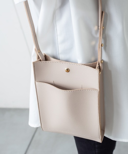 RASVOA(ラスボア)の「無地スクエアミニショルダーバッグ(ショルダーバッグ・レディース・グレー/ブラック/グレイッシュベージュ/グリーン・FREE)」の6枚目の写真