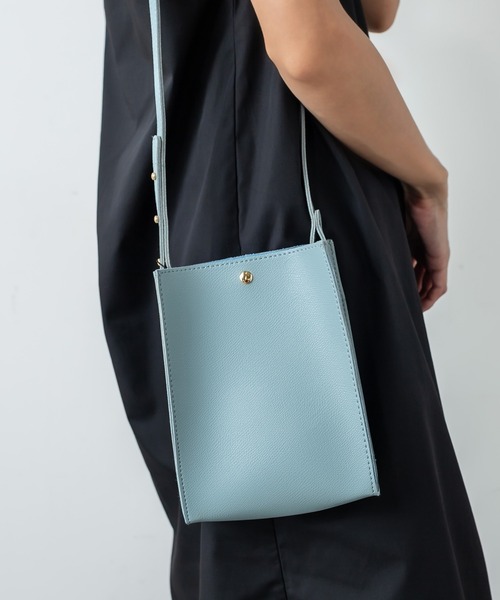 RASVOA(ラスボア)の「無地スクエアミニショルダーバッグ(ショルダーバッグ・レディース・グレー/ブラック/グレイッシュベージュ/グリーン・FREE)」の17枚目の写真