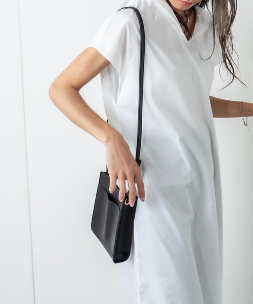 RASVOA(ラスボア)の「無地スクエアミニショルダーバッグ(ショルダーバッグ・レディース・グレー/ブラック/グレイッシュベージュ/グリーン・FREE)」の12枚目の写真