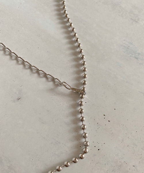 tone(トーン)の「【ECRu.】ロングボールチェーンネックレス(ネックレス・レディース・シルバー/ゴールド・FREE)」の6枚目の写真