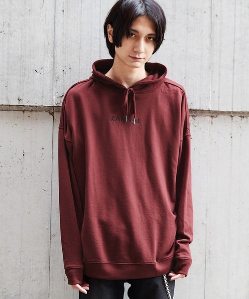 BASQUE magenta（バスクマゼンタ）の「KANGOL/カンゴール 別注 スーパービッグシルエット プルオーバーパーカー（パーカー・メンズ・ベージュ/ブラック/ダークベージュ/ワイン/オフホワイト・FREE）」の5枚目の写真