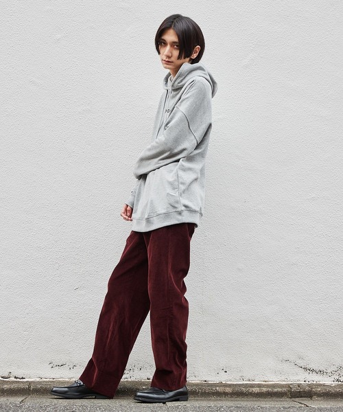 BASQUE magenta（バスクマゼンタ）の「KANGOL/カンゴール 別注 スーパービッグシルエット プルオーバーパーカー（パーカー・メンズ・ベージュ/ブラック/ダークベージュ/ワイン/オフホワイト・FREE）」の11枚目の写真