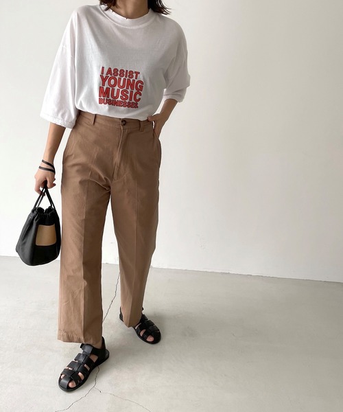 CANAL JEAN(キャナルジーン)の「via j(ヴィアジェイ) "YOUNG MUSIC"半袖Tシャツ(Tシャツ/カットソー・レディース・チャコールグレー/イエロー/アイボリー・ONE SIZE)」の2枚目の写真