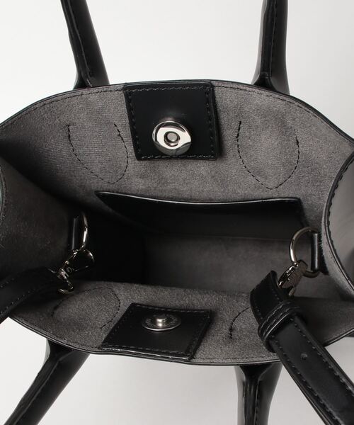 SOLPRESA(ソルプレーサ)の「SOLPRESA/ソルプレーサ/スクエアフリンジ ミニトートバッグ(ショルダーバッグ・レディース・ブラック/モカ・FREE)」の5枚目の写真