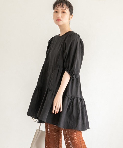 LOWRYS FARM(ローリーズファーム)の「ティアードチュニック6S 946836(シャツ/ブラウス・レディース・ブラック/ダークブラウン/パープル/オフホワイト・FREE)」の2枚目の写真