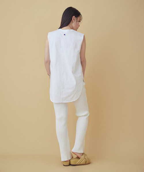 Champion(チャンピオン)の「【CHAMPION for ADAM ET ROPE'】別注タンクトップ(Tシャツ/カットソー・レディース・ブラック/ホワイト/ベージュ/ピンク・FREE)」の13枚目の写真