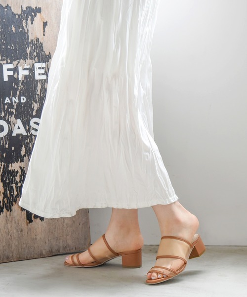 NOFALL(ノーフォール)の「ダブルベルトシアーチャンキーヒールサンダル(サンダル・レディース・ブラック/グレー/アイボリー/キャメル・LL/3L/SS/S/M/L)」の4枚目の写真