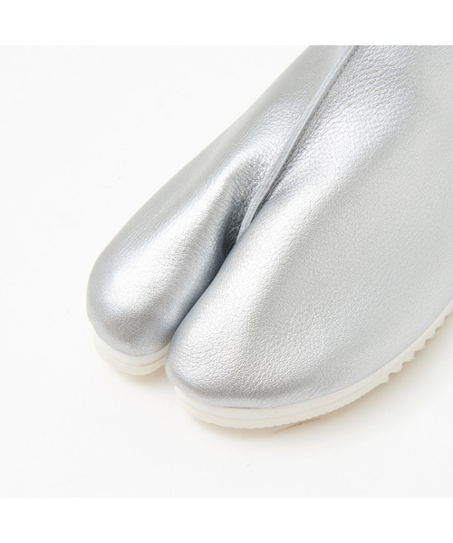 alfredoBANNISTER（アルフレッドバニスター）の「TABI/スリッポン（その他シューズ・メンズ・ホワイト/ブラック/シルバー・L/M/LL）」の14枚目の写真