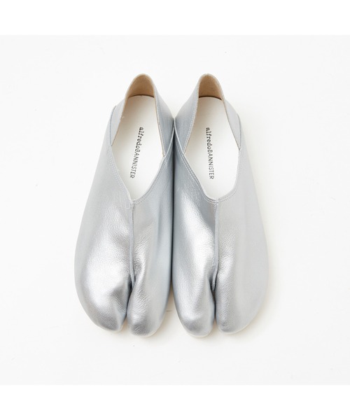 alfredoBANNISTER（アルフレッドバニスター）の「TABI/スリッポン（その他シューズ・メンズ・ホワイト/ブラック/シルバー・L/M/LL）」の17枚目の写真