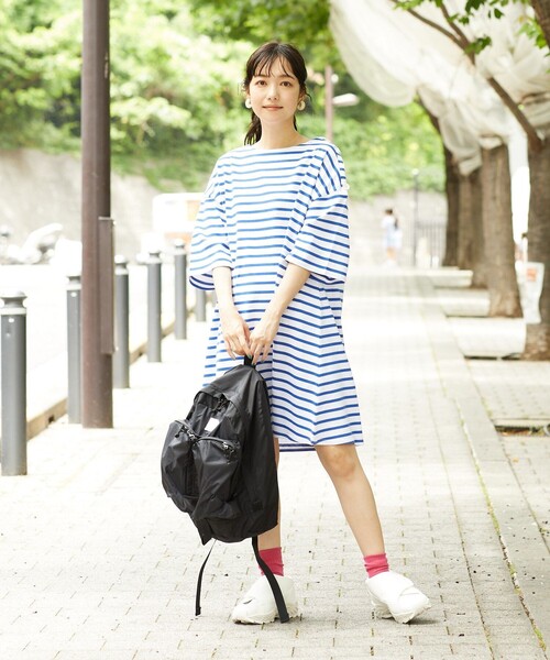 FREAK'S STORE（フリークスストア）の「ショルダーボタンカットミニワンピース（ワンピース・レディース・オフホワイト/ナチュラル/ネイビー/サックスブルー/レッド/ブラック・ﾌﾘ-）」の9枚目の写真