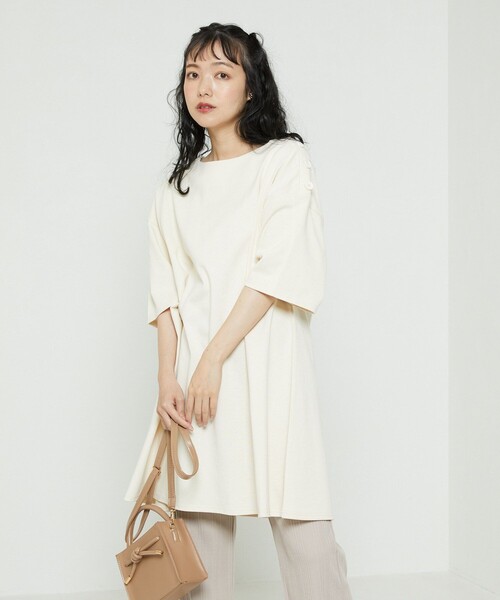 FREAK'S STORE（フリークスストア）の「ショルダーボタンカットミニワンピース（ワンピース・レディース・オフホワイト/ナチュラル/ネイビー/サックスブルー/レッド/ブラック・ﾌﾘ-）」の2枚目の写真