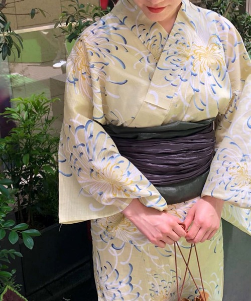 【9/23限定セール‼️】紺の菊牡丹と流水模様の和柄浴衣セット 9/23限定セール‼️】紺の菊牡丹と流水模様の和柄浴衣セット 9/23限定